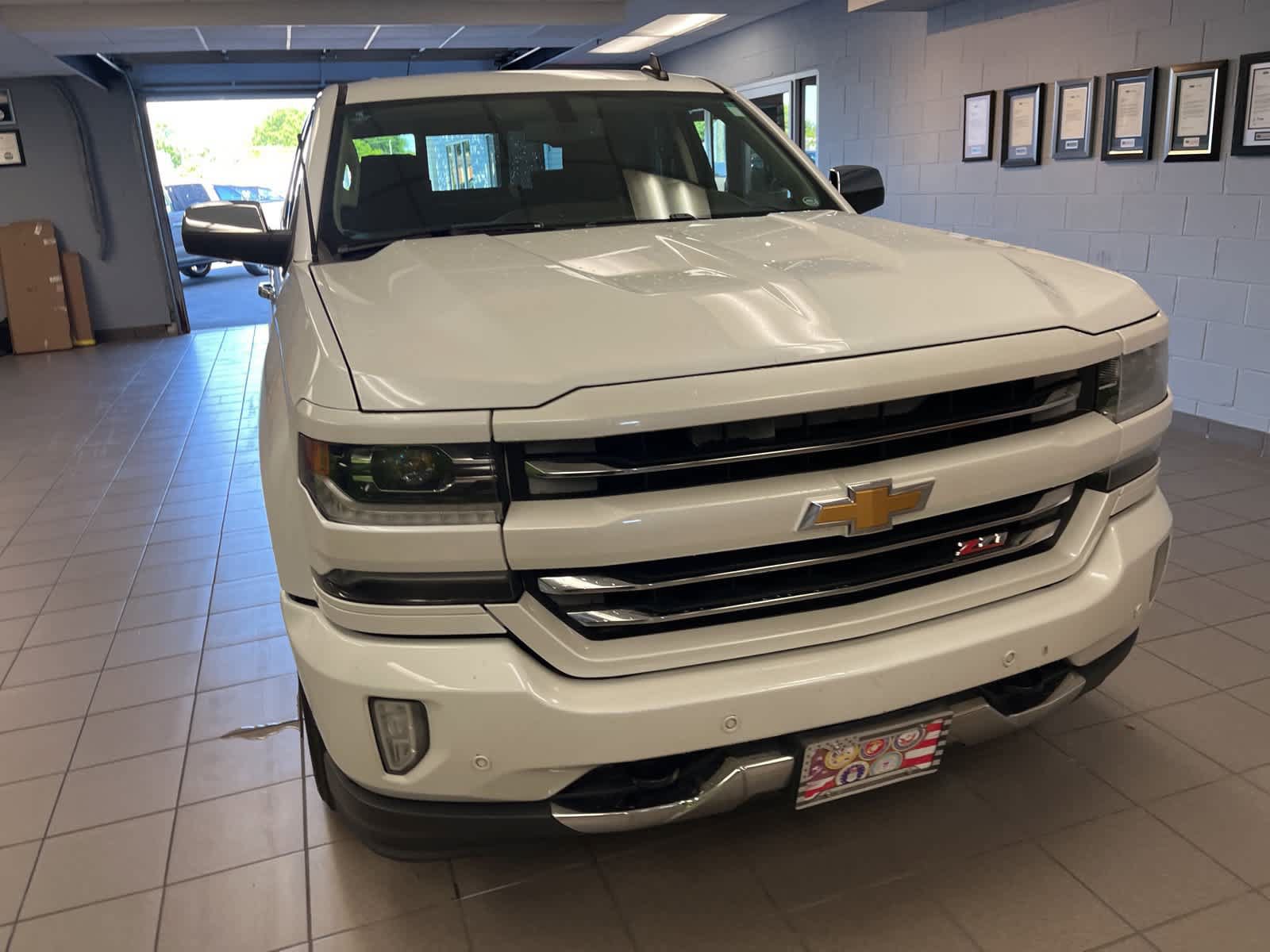 Used 2016 Chevrolet Silverado 1500 LTZ Z71 w/ LTZ Plus Package AWD/4WD image 24
