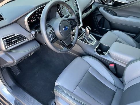 Used 2025 Subaru Outback Onyx Edition AWD/4WD image 14