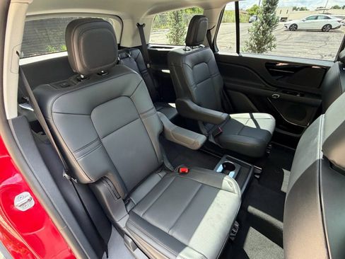 New 2026 Lincoln Aviator AWD image 15