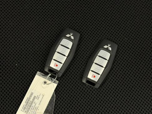 Used 2025 Mitsubishi Outlander SEL FWD image 9