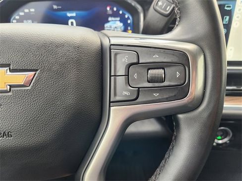 Used 2024 Chevrolet Silverado 1500 LT RWD image 30