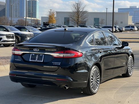 Used 2018 Ford Fusion Titanium image 8
