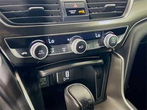 Used 2020 Honda Accord Sport image 11