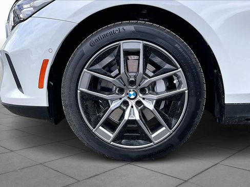 New 2026 BMW 530i image 11