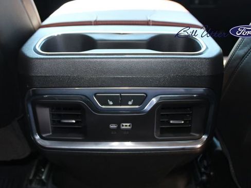 Used 2025 GMC Sierra 1500 Denali Ultimate image 16