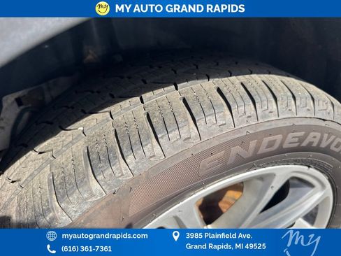 Used 2016 Ford Explorer Limited w/ Equipment Group 301A AWD/4WD image 34