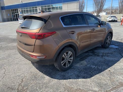 Used 2017 Kia Sportage LX image 5