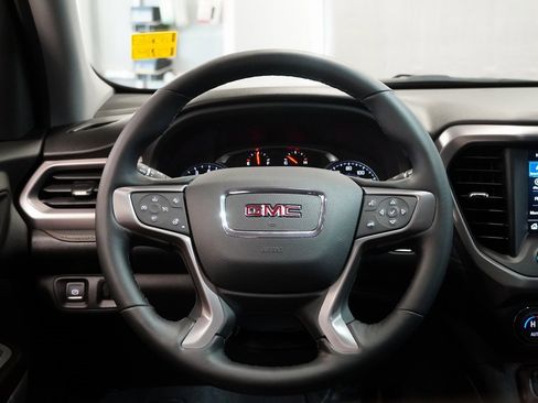 Certified 2023 GMC Acadia AT4 w/ Preferred Package image 6