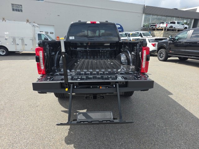 New 2027 Ford F350 Lariat w/ Lariat Ultimate Package AWD/4WD image 7