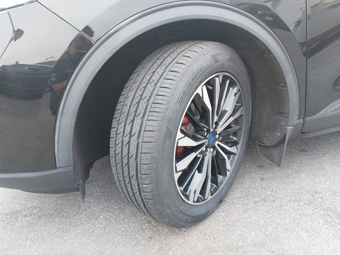 Used 2022 Ford Escape SE w/ SE Sport Appearance Package FWD image 36