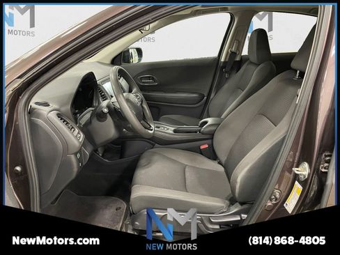Used 2022 Honda HR-V EX image 9