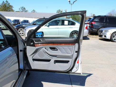 Used 2000 BMW 540i Sedan image 26