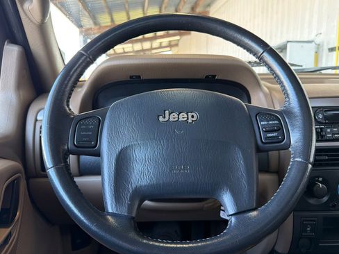 Used 2004 Jeep Grand Cherokee Laredo w/ Cold Weather Group AWD/4WD image 20