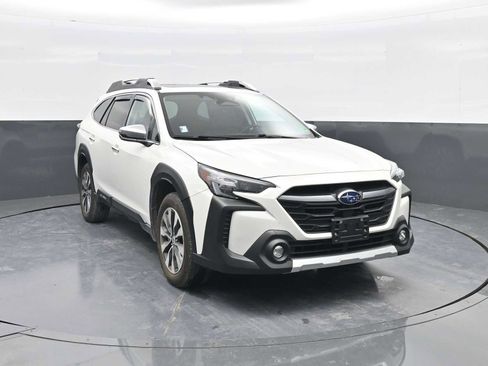 Used 2023 Subaru Outback Touring XT image 1