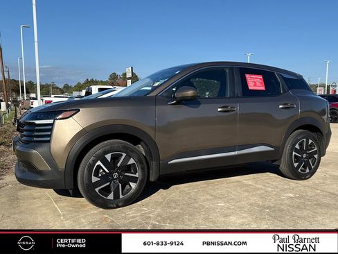 Certified 2025 Nissan Kicks SV image 5