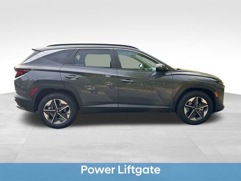 Used 2025 Hyundai Tucson SEL FWD image 9