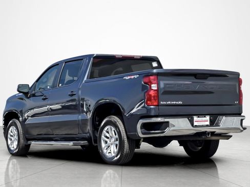 Used 2022 Chevrolet Silverado 1500 LT image 3
