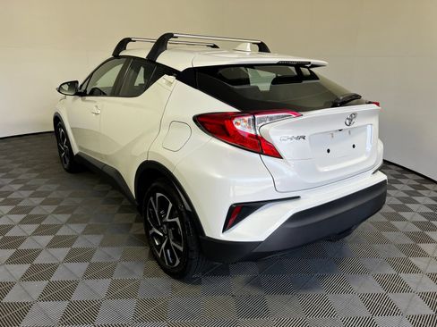 Used 2021 Toyota C-HR XLE FWD image 7