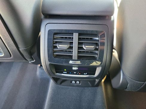 Used 2024 BMW X3 sDrive30i w/ Premium Package RWD image 13