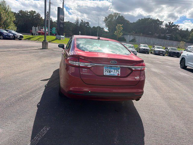 Used 2018 Ford Fusion SE w/ Fusion SE Technology Package FWD image 31