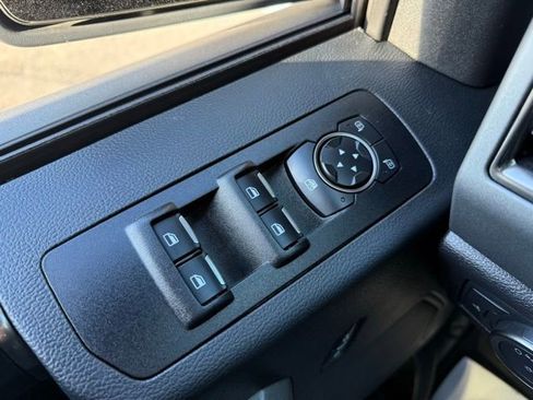 Certified 2018 Ford F150 Raptor w/ Equipment Group 801A Mid image 38