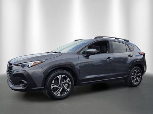Used 2025 Subaru Crosstrek 2.5i Premium AWD/4WD image 3