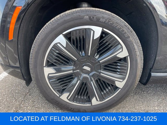 Used 2025 Cadillac Escalade IQ Luxury 1 AWD/4WD image 5