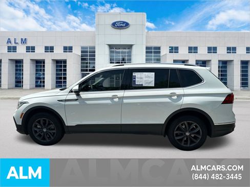 Used 2022 Volkswagen Tiguan SE FWD image 9