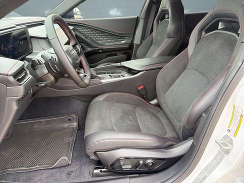 New 2026 Dodge Charger R/T w/ Performance Handling Group AWD/4WD image 5