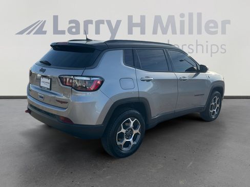 Used 2022 Jeep Compass Trailhawk w/ Trailhawk Convenience Group image 5