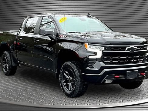 Used 2024 Chevrolet Silverado 1500 LT Trail Boss w/ Convenience Package II image 1