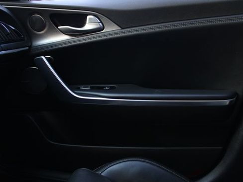 Used 2018 Kia Stinger GT2 image 21