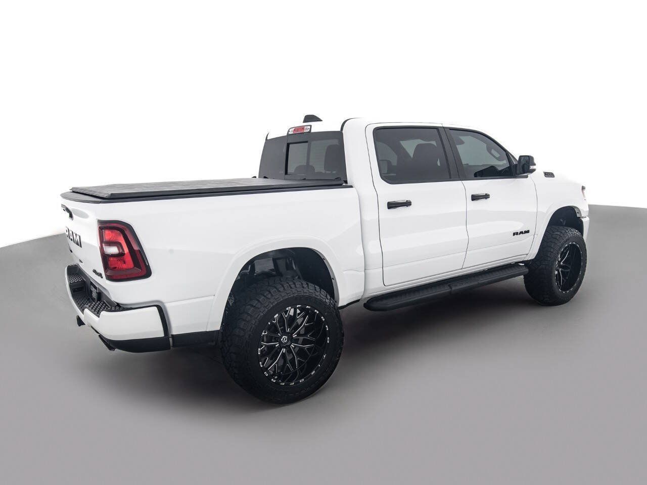Used 2025 RAM 1500 Big Horn AWD/4WD image 5