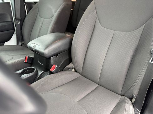 Used 2017 Jeep Wrangler Unlimited Sport w/ Quick Order Package 24S image 15