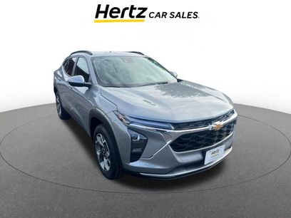 Used 2025 Chevrolet Trax LT w/ LT Convenience Package