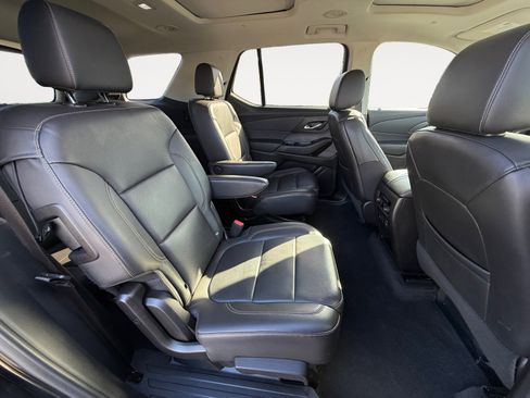 Used 2021 Chevrolet Traverse Premier w/ Redline Edition image 18