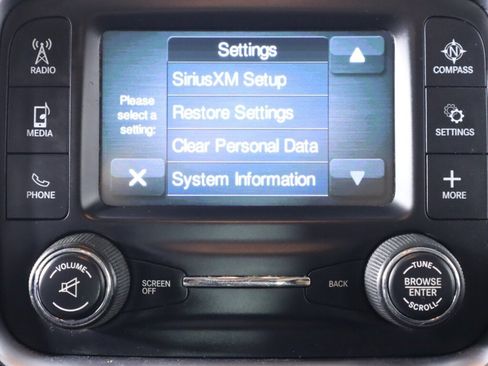 Used 2018 RAM 1500 Classic SLT AWD/4WD image 23