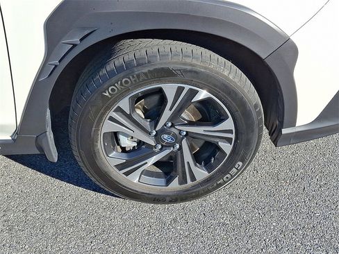 Certified 2024 Subaru Crosstrek 2.0i Premium image 9