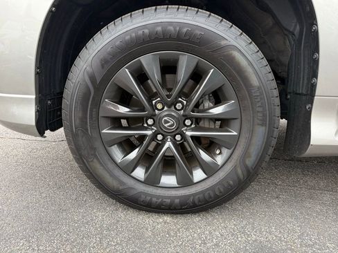 Used 2023 Lexus GX 460 Premium image 26