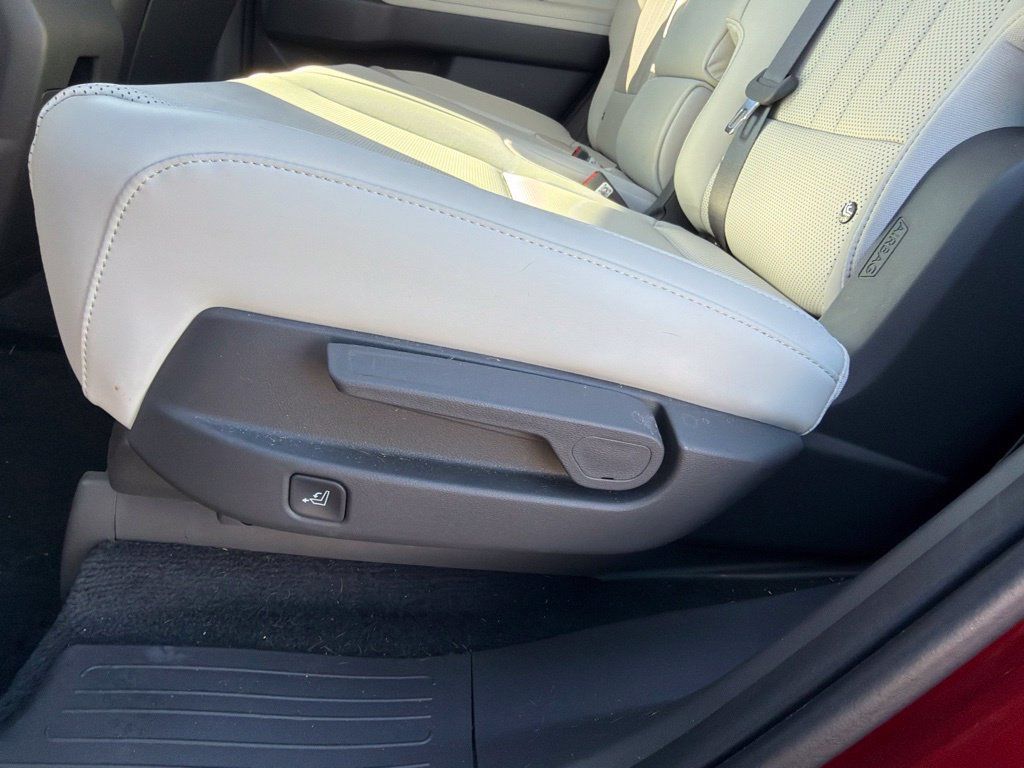 Used 2026 Hyundai Santa Fe SEL AWD/4WD image 25