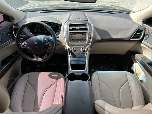 Used 2016 Lincoln MKX Reserve w/ Technology Package FWD image 27