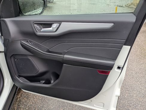 New 2026 Ford Escape Platinum w/ Premium Technology Package image 38