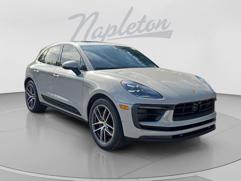 Used 2023 Porsche Macan S AWD/4WD image 8
