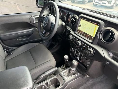 Used 2023 Jeep Wrangler Unlimited Sport AWD/4WD image 25