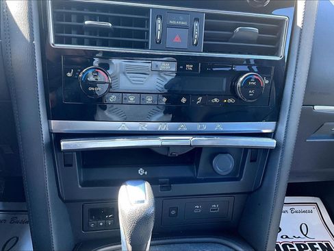 Used 2023 Nissan Armada SL w/ Midnight Edition Package image 15