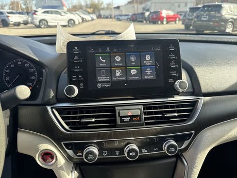 Used 2020 Honda Accord EX image 21