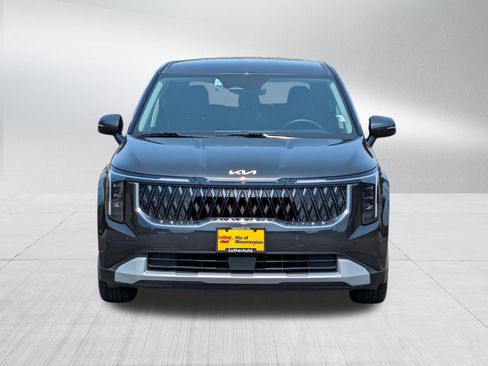 Certified 2026 Kia Carnival FWD image 2