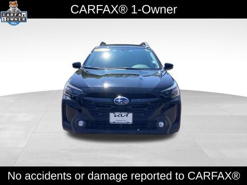 Used 2025 Subaru Outback Premium AWD/4WD image 2