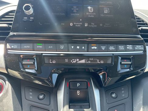 Used 2025 Honda Odyssey EX-L image 24