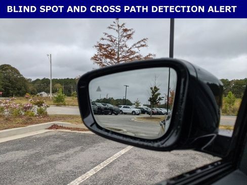 Used 2023 BMW 530i w/ M Sport Package image 8